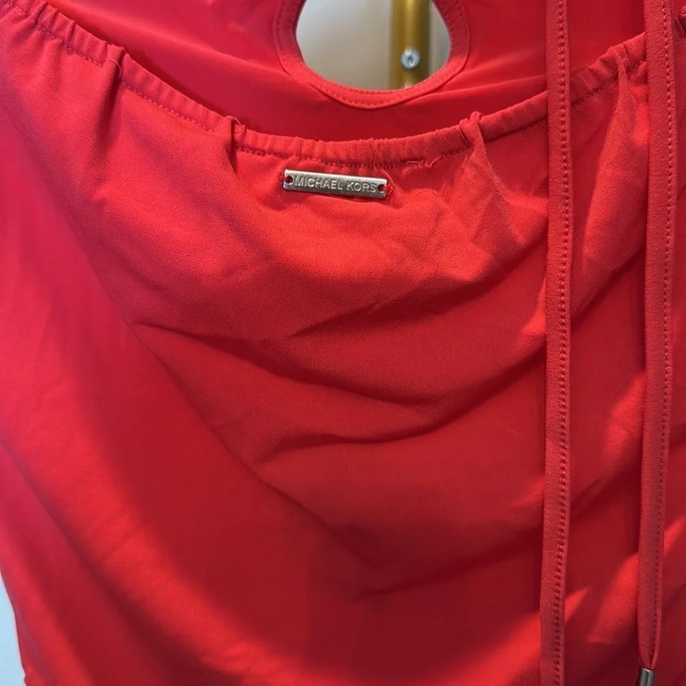 Michael Kors cold shoulder key hold top NWT XS
